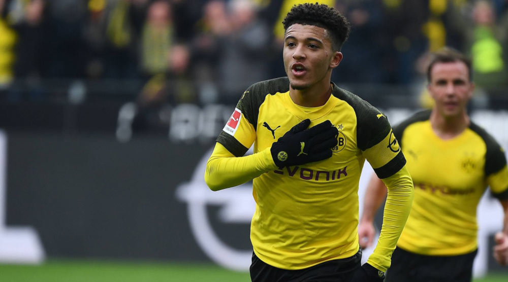 Tại Borussia Dortmund, Sancho lập nhiều thành tích cá nhân trong cuộc đời sự nghiệp của mình