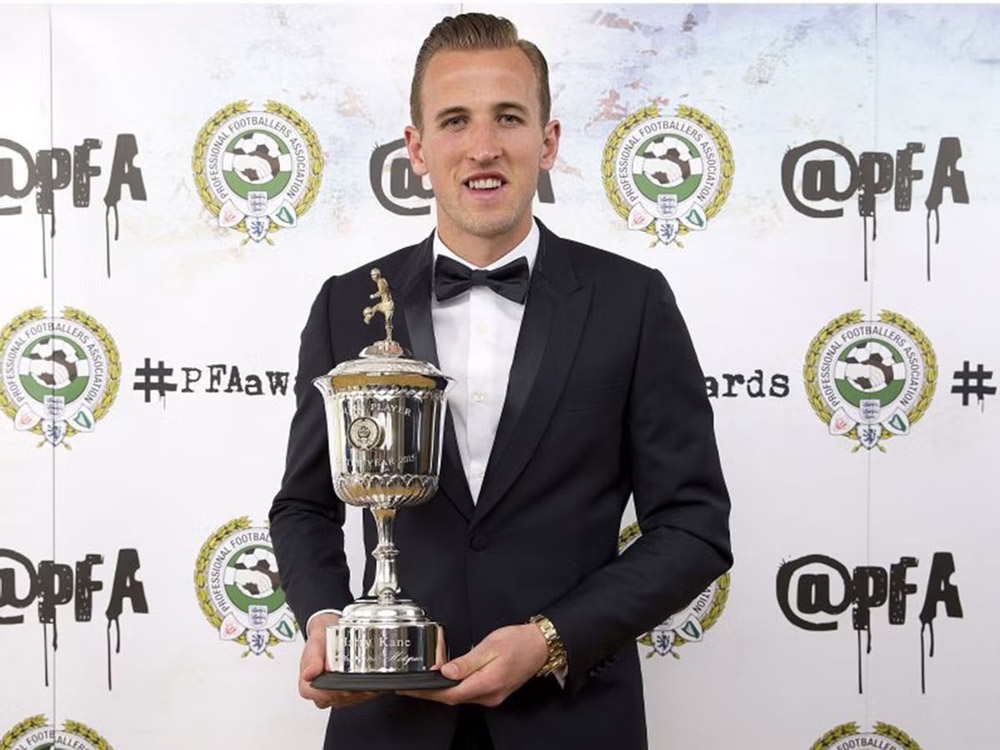 Harry Kane nhận giải cầu thủ trẻ xuất sắc nhất của PFA