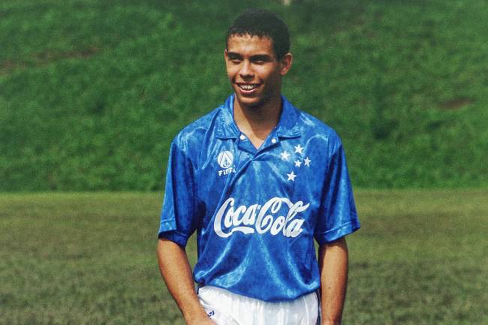 Hình ảnh Ronaldo trong màu áo của Cruzeiro E.C