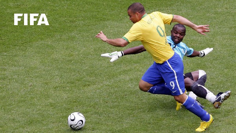 Ronaldo tại World Cup 2006 khi đã bên kia sườn dốc sự nghiệp